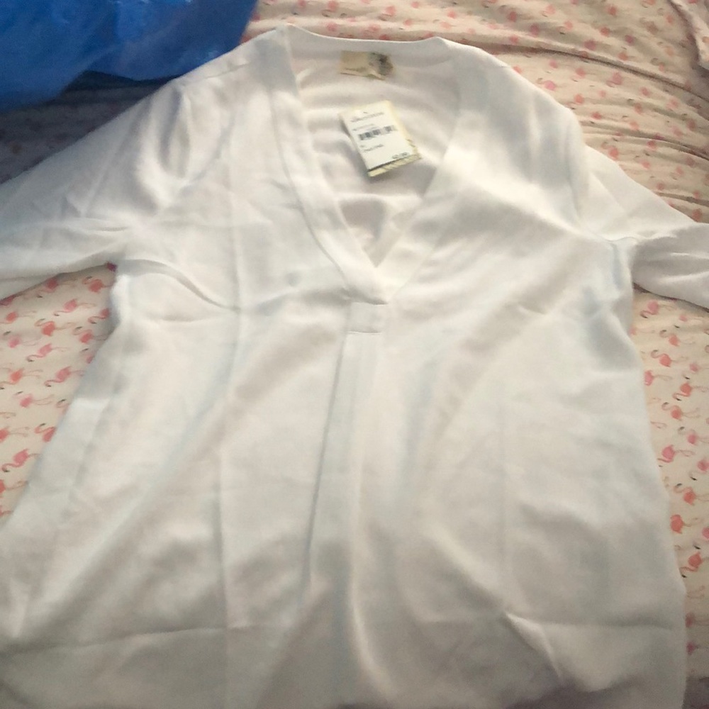 White quarter sleeve dress shirt